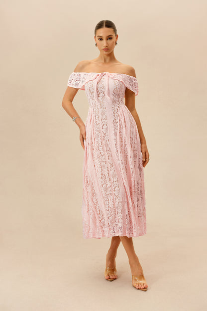 Vestido midi de encaje rosa, frontal
