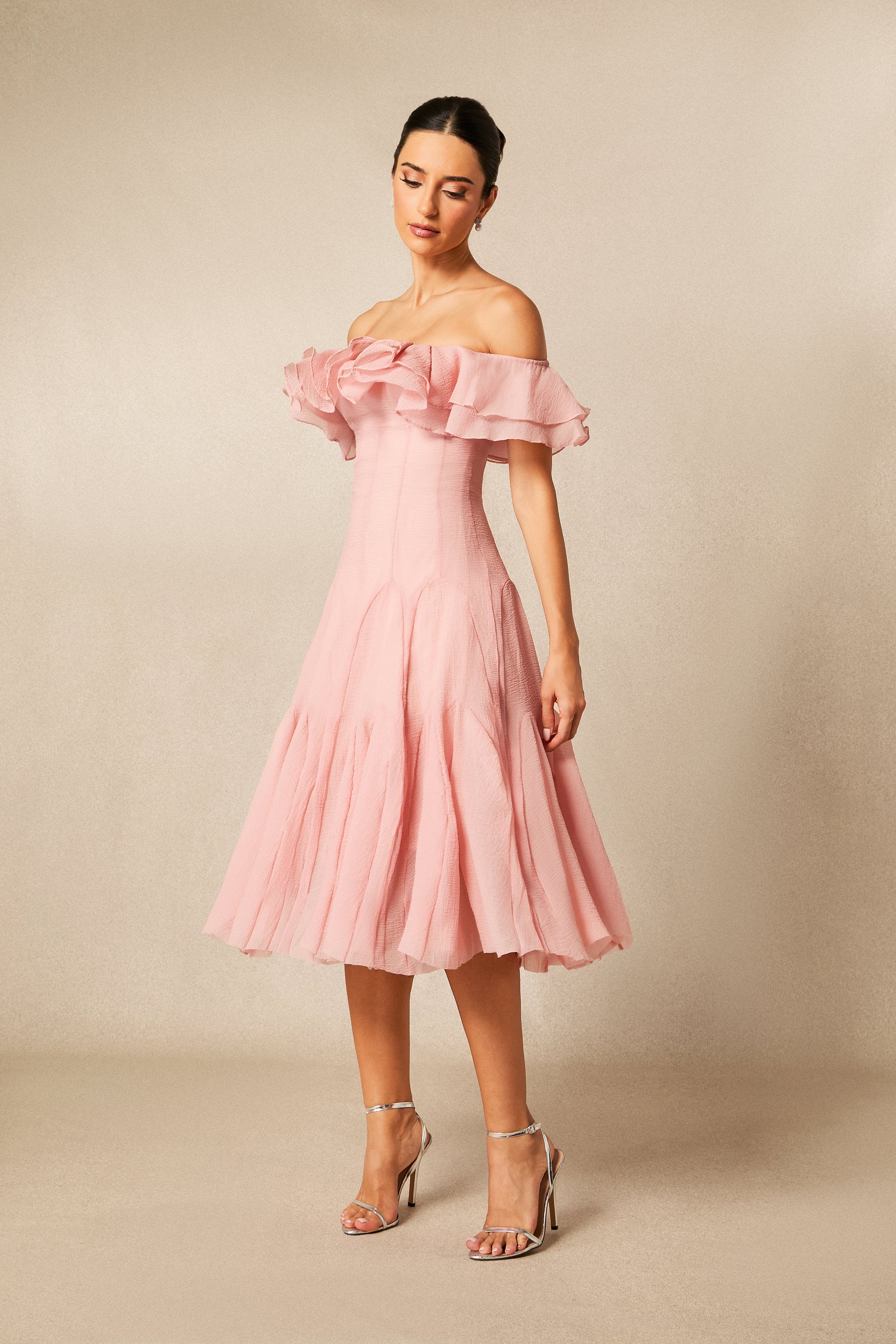 Vestido midi de volantes, frontal