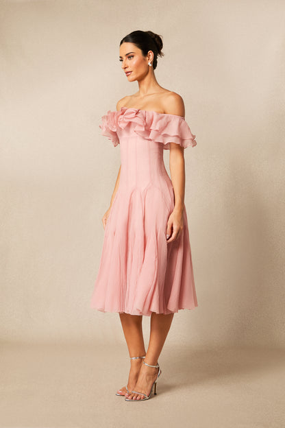 Vestido midi de volantes, perfil