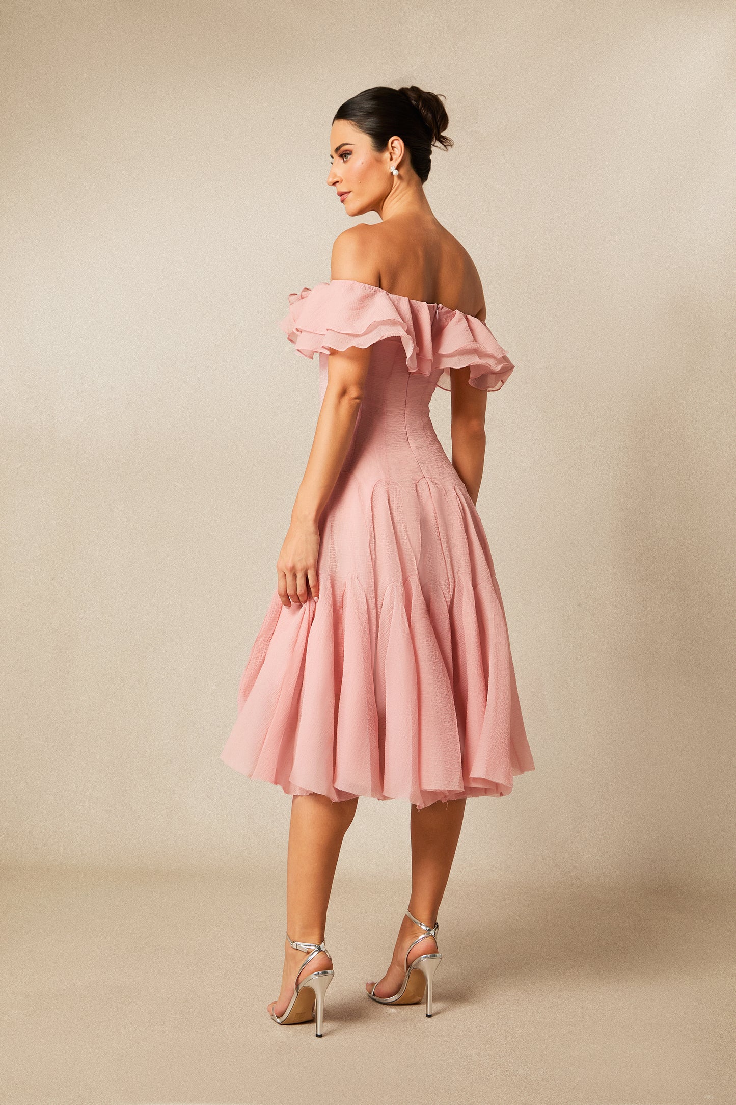 Vestido midi de volantes, detalle del tejido