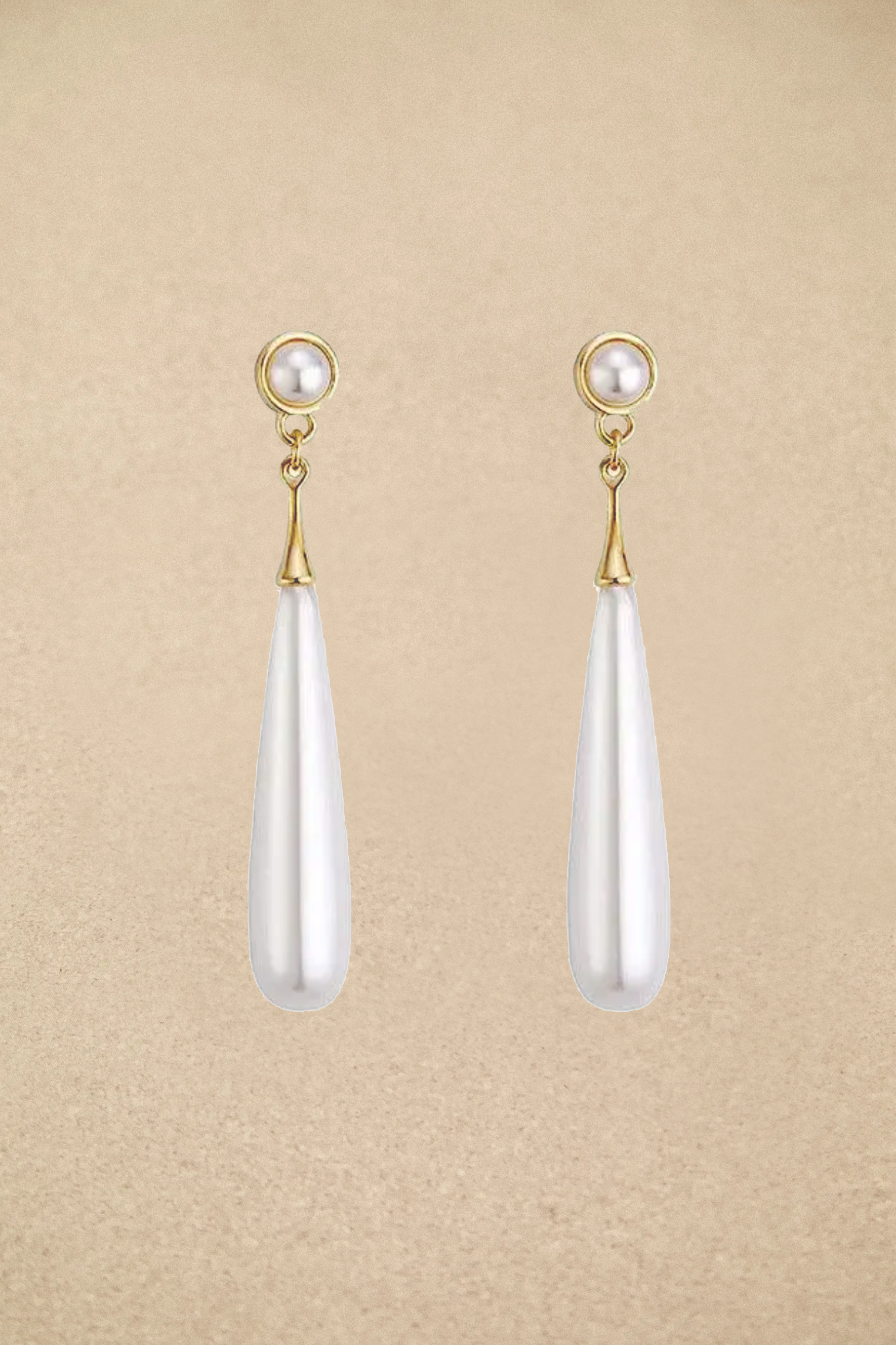 Pendientes de perla en forma de lágrima