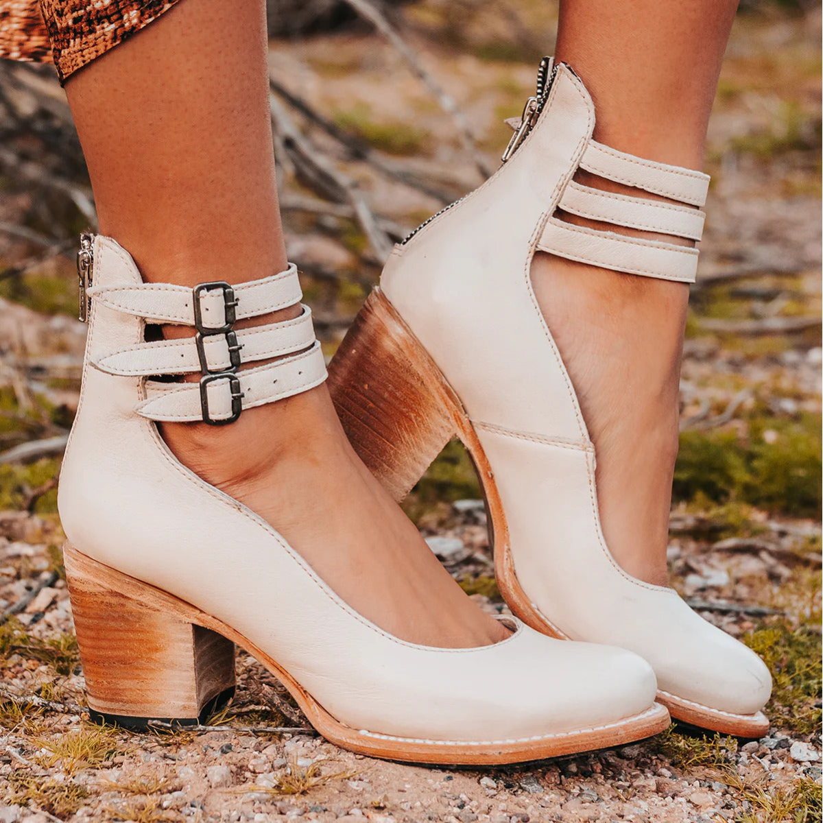Elena | Zapato de Tacón de Cuero con Triple Hebilla