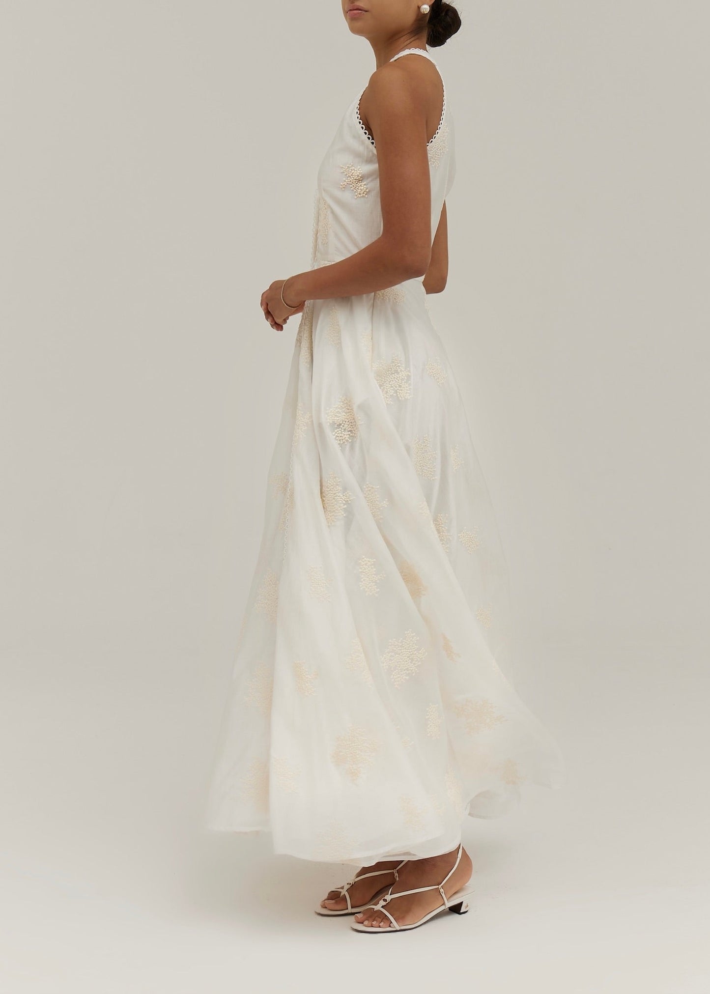 Sophia | Vestido Midi/Maxi Elegante sin Mangas en Marfil