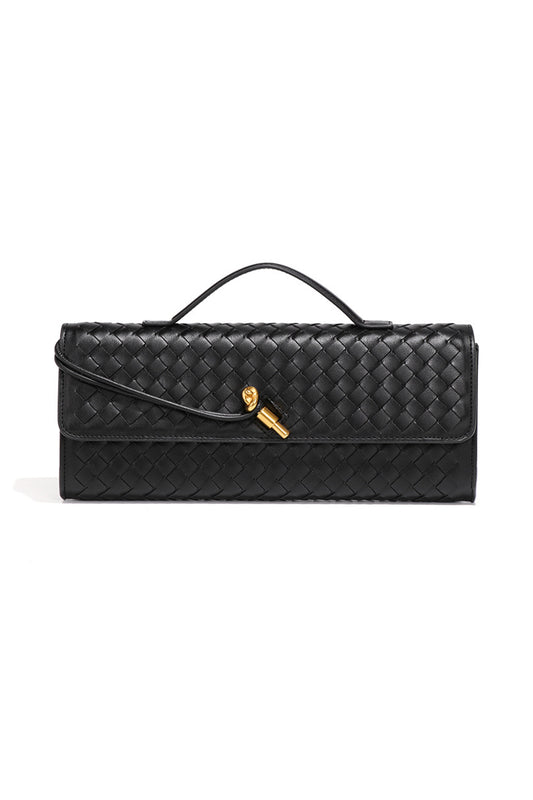 Clutch de piel trenzada en tono natural