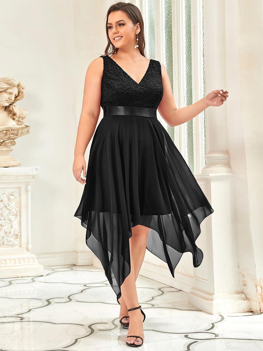 Bárbara | Vestido Corto de Encaje con Bajo Asimétrico