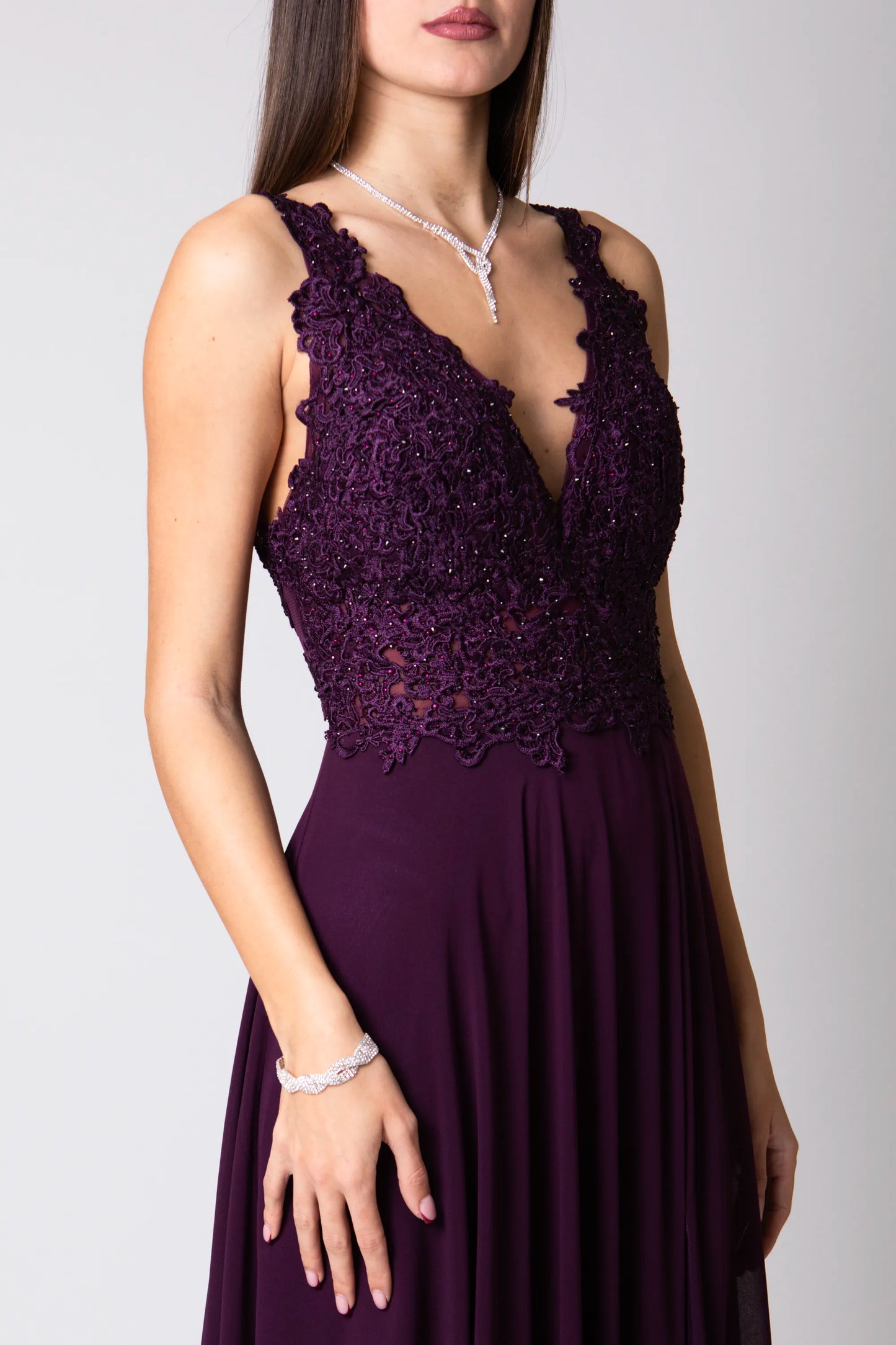 Miriam | Vestido Largo de Gasa con Encaje y Abertura