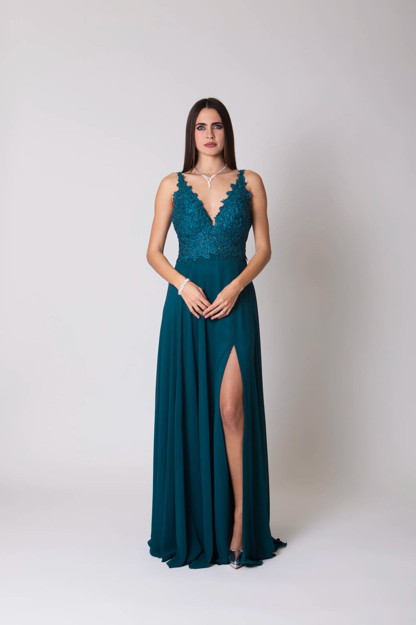 Miriam | Vestido Largo de Gasa con Encaje y Abertura