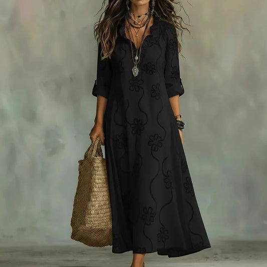 Jazmín |  Vestido maxi boho negro, bordado floral tono sobre tono, manga remangable