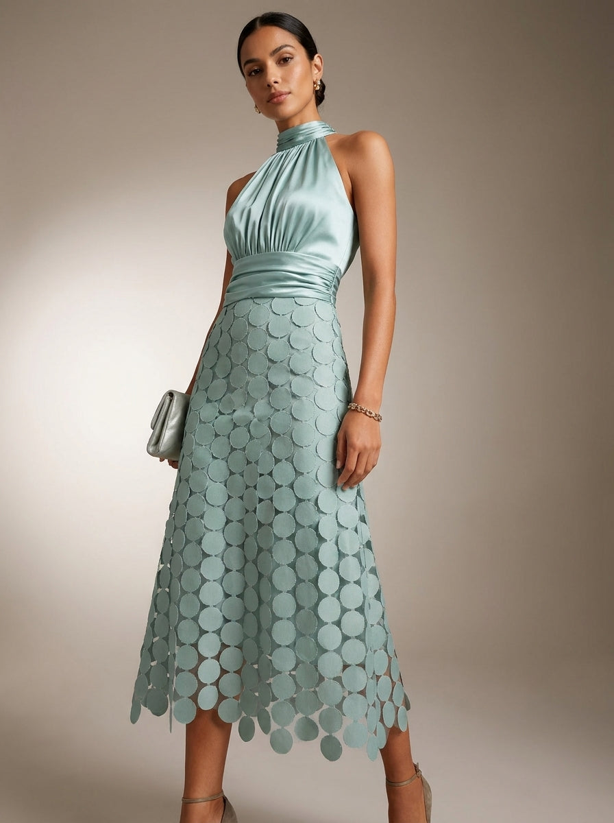 Pilar | Vestido Midi de Lunares con Cuello Halter
