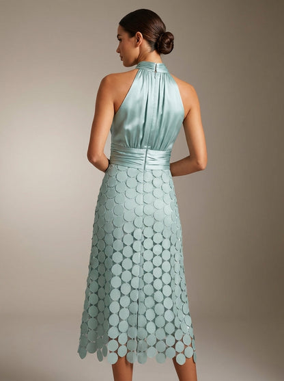 Pilar | Vestido Midi de Lunares con Cuello Halter