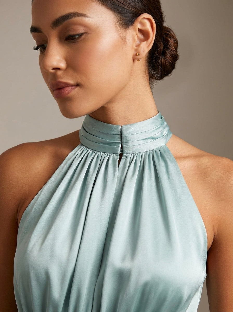 Pilar | Vestido Midi de Lunares con Cuello Halter