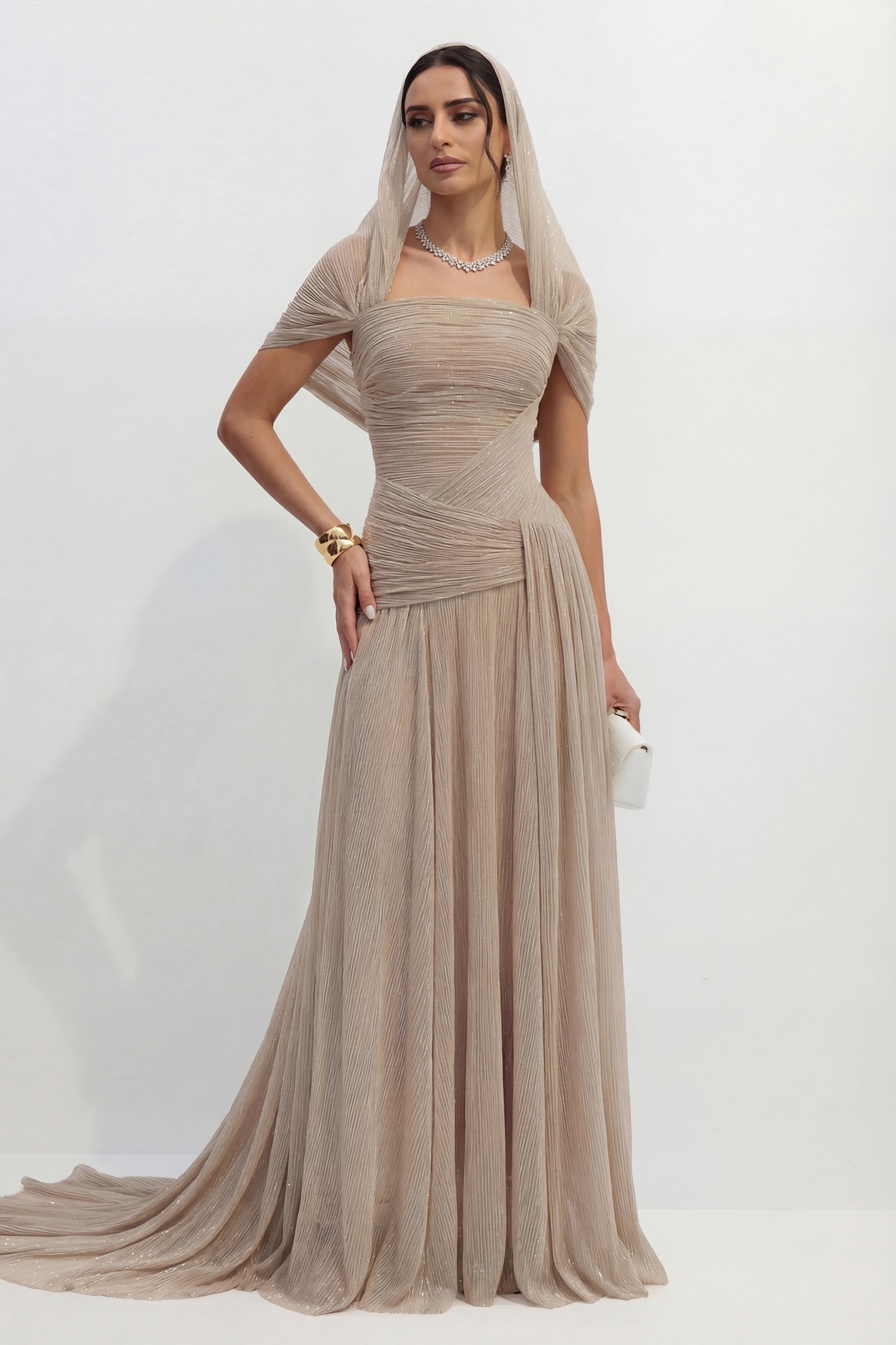 Vestido maxi caqui, detalle del drapeado