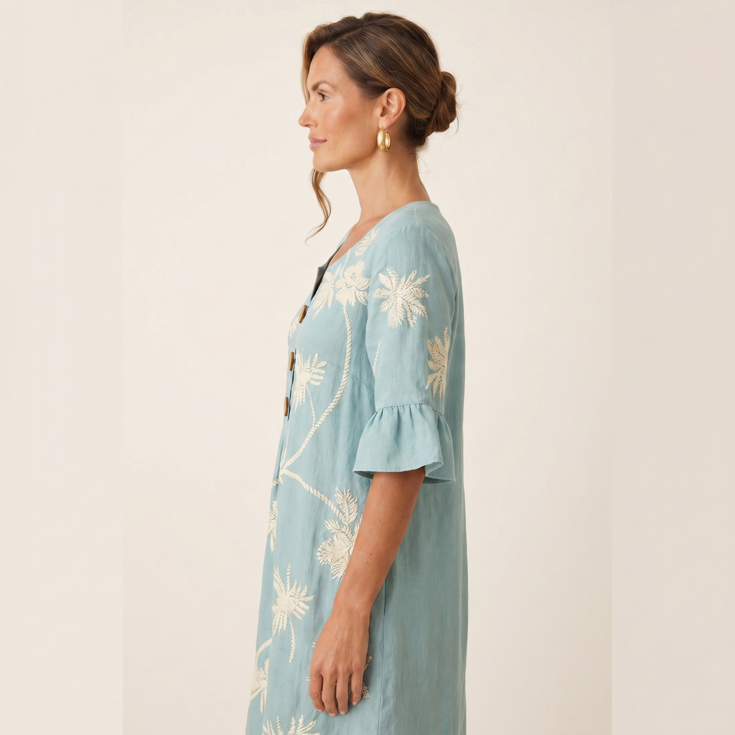 Cayetana | Vestido de Lino Sage con Motivos Botánicos