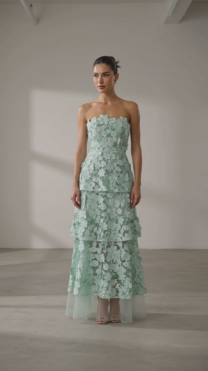 Sonia | Vestido Largo de Volantes con Bordado Floral