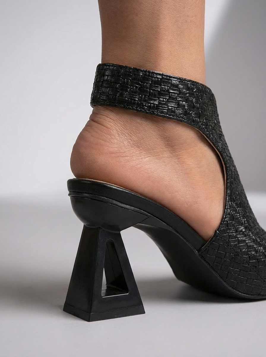 Olivia | Zapato de Tacón Geométrico Calado